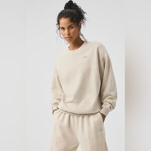 SUPER RARE!🦄 NWT ALO Yoga Accolade Crew Neck Sweatshirt L Oatmeal Heather